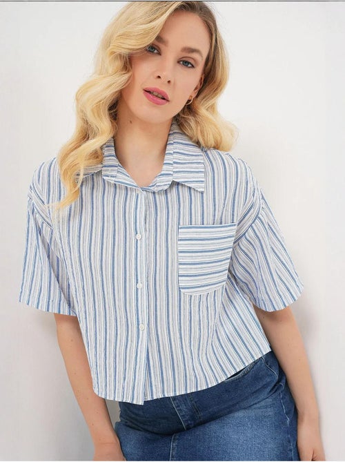 Camicia cropped a righe con tasca bdart - Kiabi Camicia cropped a righe con tasca bdart - Kiabi