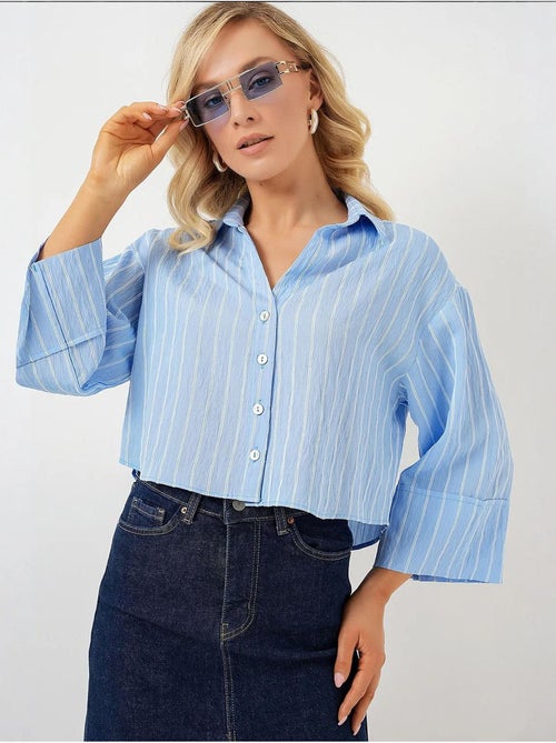 Camicia cropped a righe oversize con chiusura a bottoni bdart - Kiabi Camicia cropped a righe oversize con chiusura a bottoni bdart - Kiabi