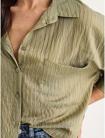 Camicia cropped a righe testurizzate con chiusura a bottoni e taschino lucci