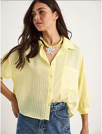 Camicia cropped a righe testurizzate con chiusura a bottoni e taschino lucci