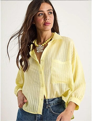 Camicia cropped a righe testurizzate con chiusura a bottoni e taschino lucci