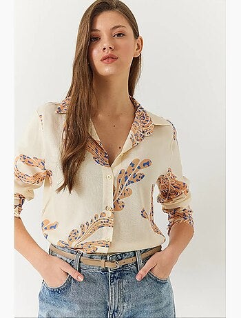 Camicia donna sagomata lucci