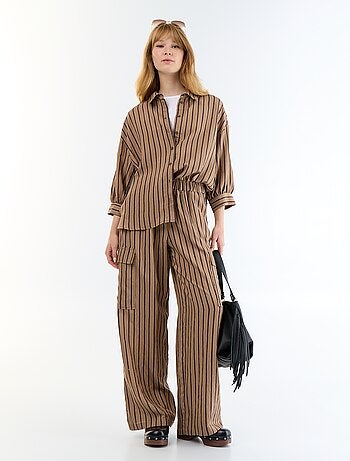 Camicia fluida a righe con maniche a palloncino