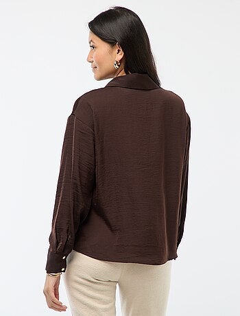 Camicia fluida satinata con bottoni dorati