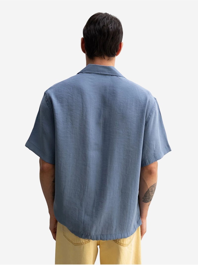 Camicia in crêpe con dettaglio a nodo vestibilità rilassata da uomo giesto Blu zaffiro - Kiabi