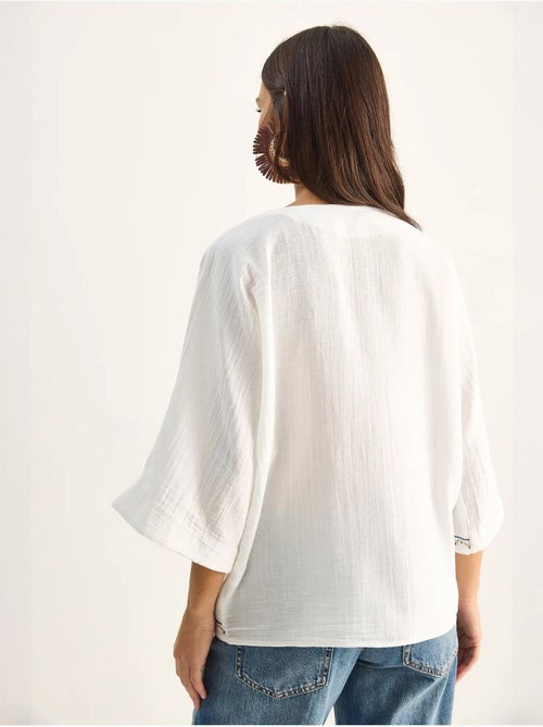 Camicia in crepe di cotone ricamato con scollo a v lucci - Kiabi Camicia in crepe di cotone ricamato con scollo a v lucci - Kiabi