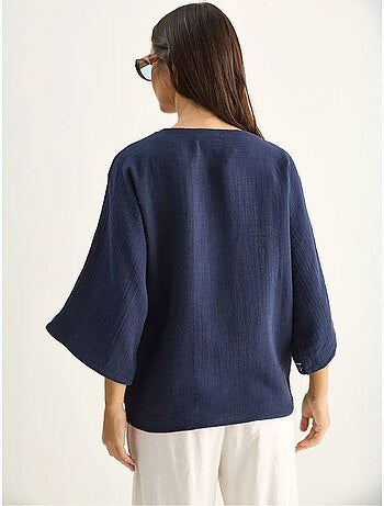 Camicia in crepe di cotone ricamato con scollo a v lucci