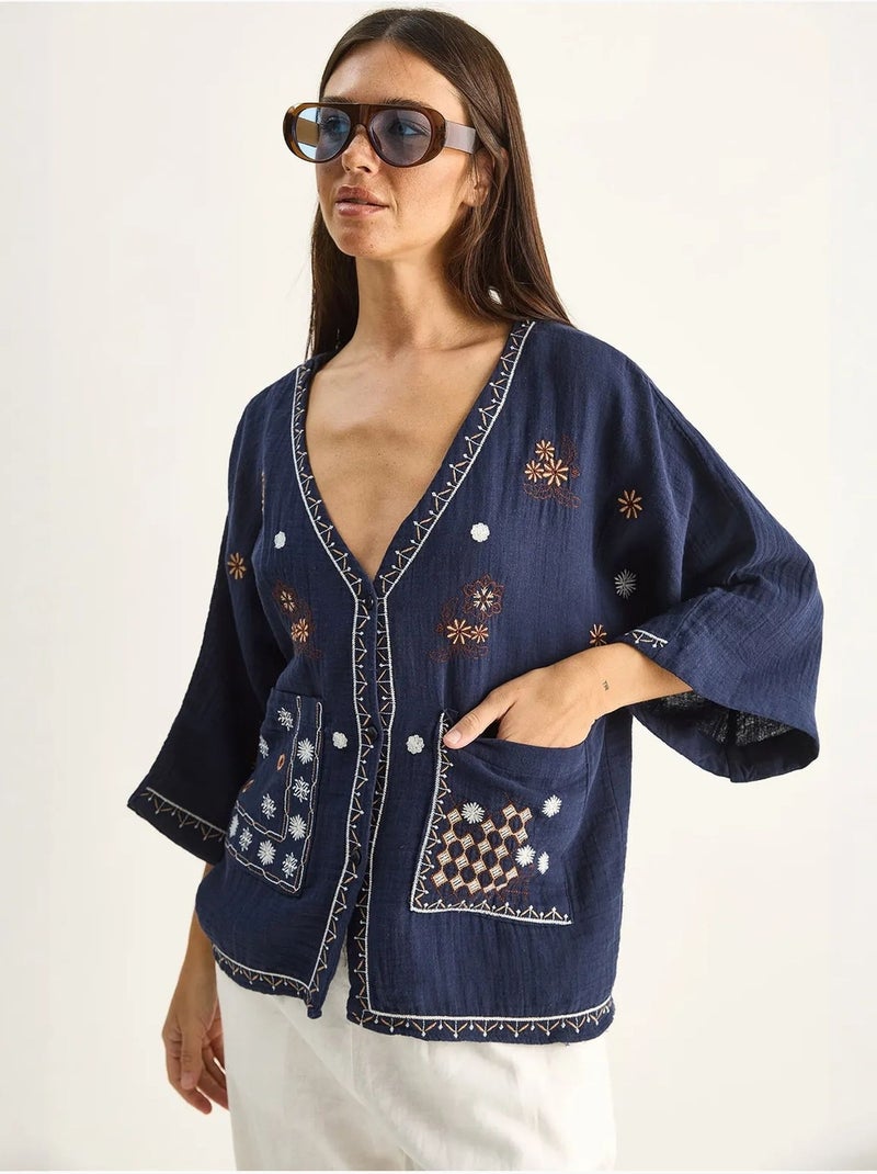Camicia in crepe di cotone ricamato con scollo a v lucci Blu marino - Kiabi