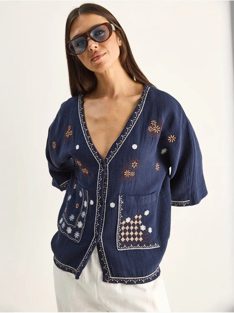 Camicia in crepe di cotone ricamato con scollo a v lucci Blu marino - Kiabi