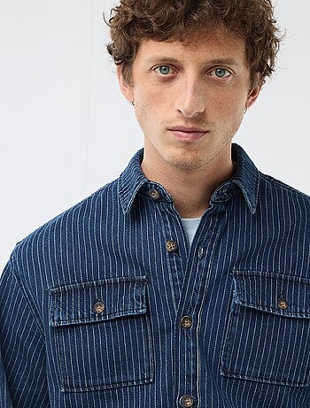 Camicia in denim a righe con tasche applicate sul petto