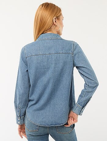 Camicia in denim con 2 tasche applicate con patta sul petto
