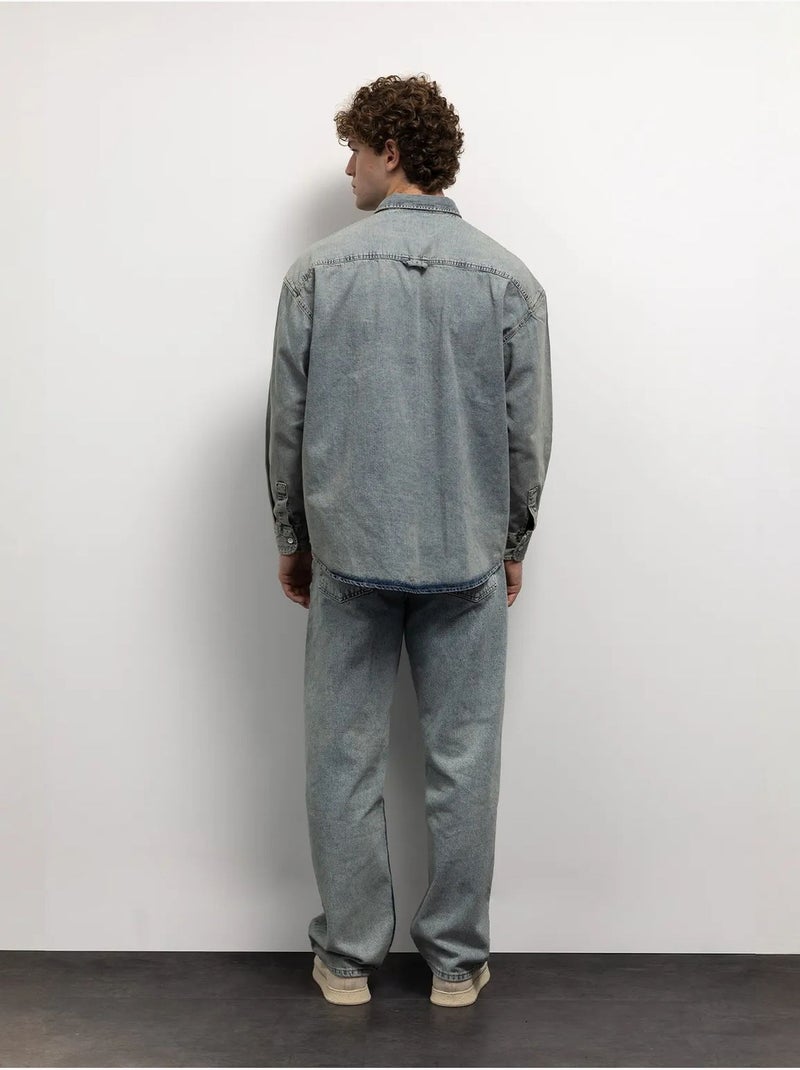 Camicia in denim regular fit con bottoni e tasca giesto Blu chiaro - Kiabi