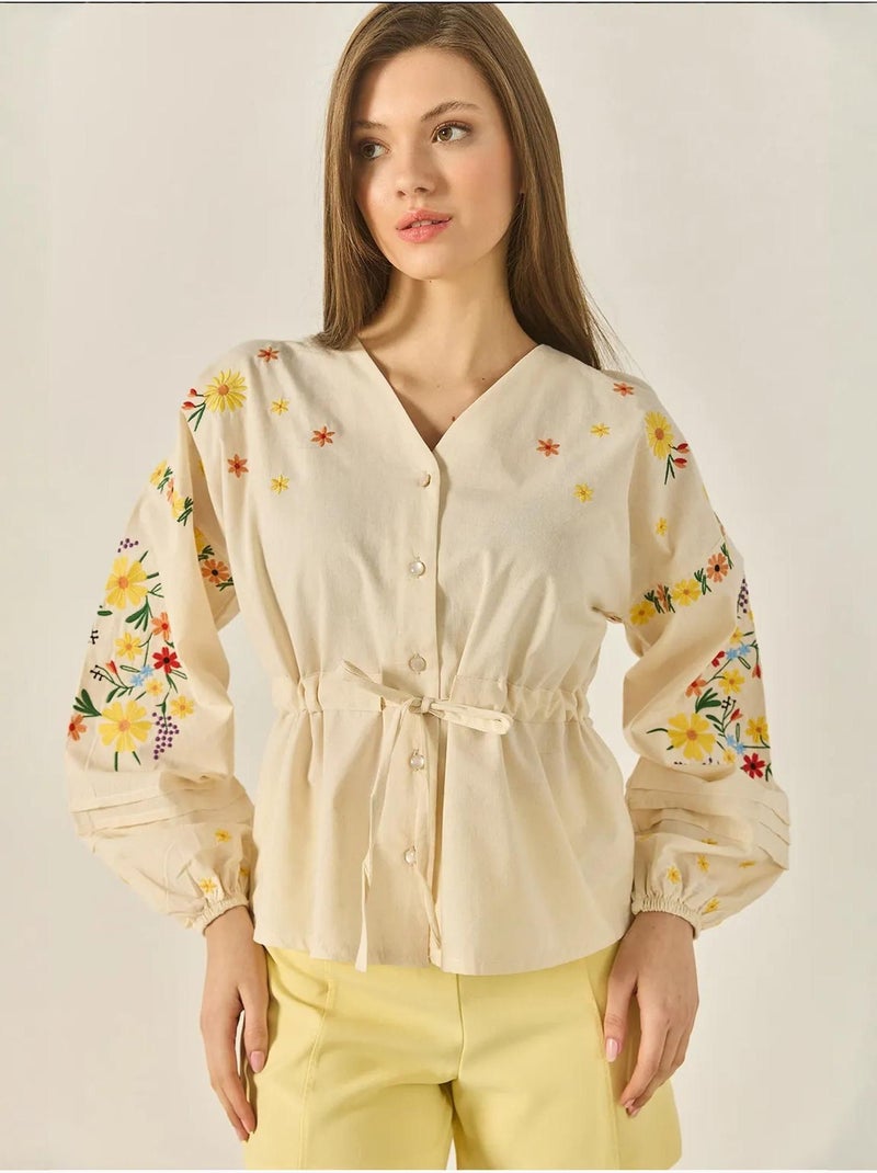 Camicia in lino con scollo a v, polsini elastici e cintura ricamata lucci Beige argilla - Kiabi