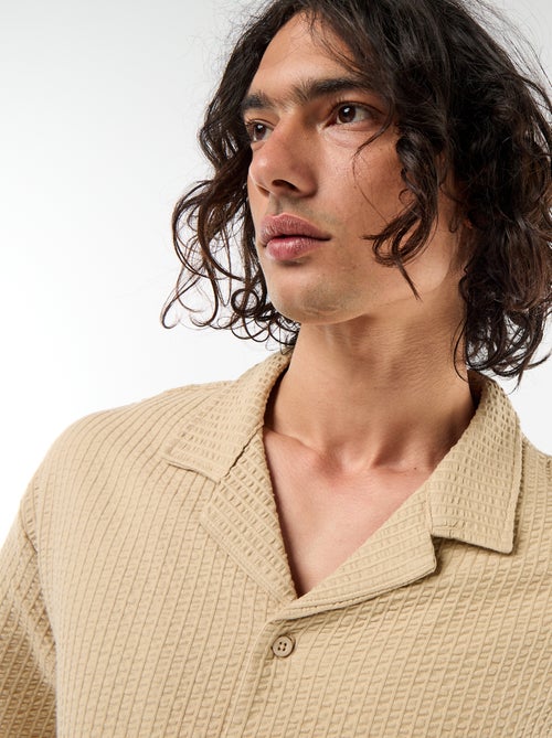 Camicia in maglia goffrata a maniche corte - Kiabi