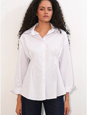 Camicia in popeline aderente con abbottonatura frontale bdart