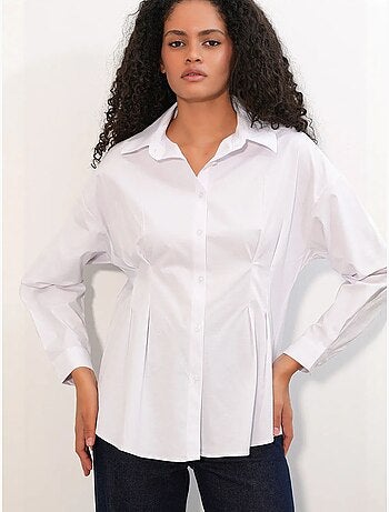 Camicia in popeline aderente con abbottonatura frontale bdart