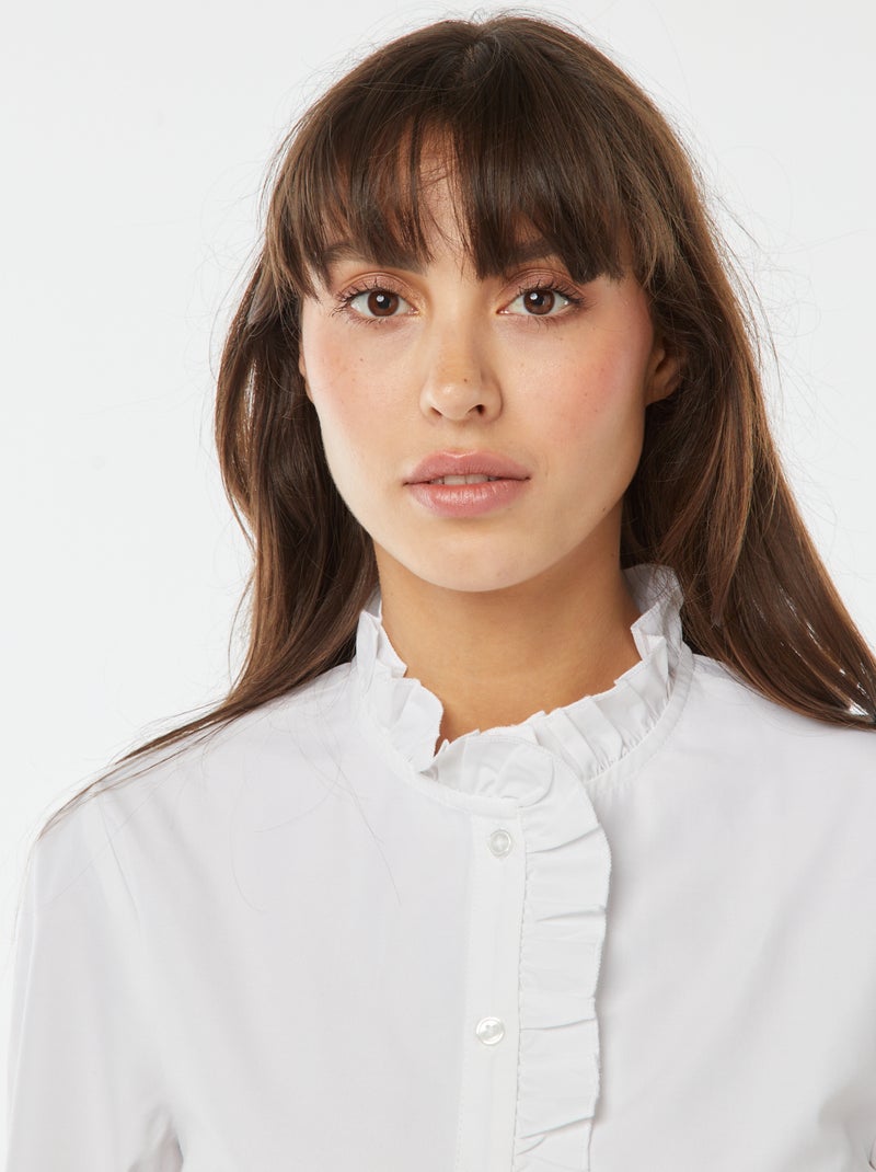 Camicia in popeline con patta con volant bianco - Kiabi