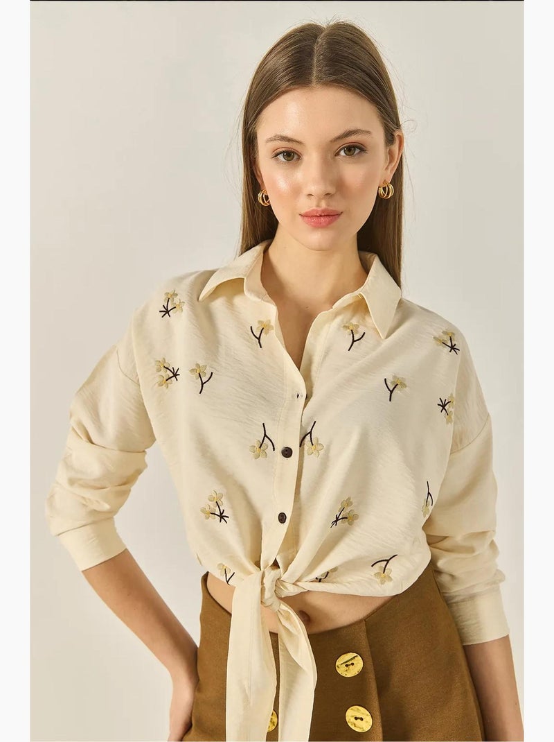 Camicia in popeline ricamata con chiusura a bottoni lucci Crema - Kiabi