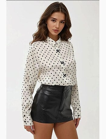 Camicia in raso a pois con bottoni hiccup