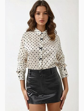 Camicia in raso a pois con bottoni hiccup