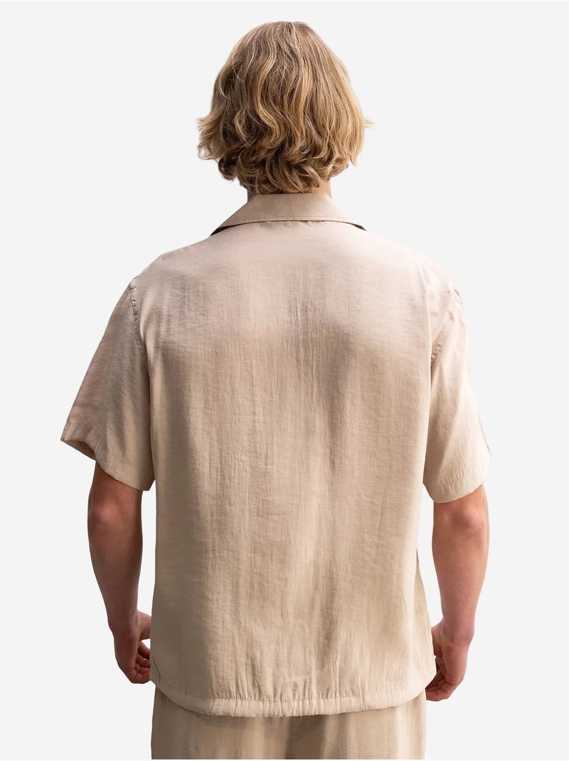 Camicia in tessuto a maniche corte dal taglio rilassato con dettaglio cravatta giesto Beige naturale - Kiabi