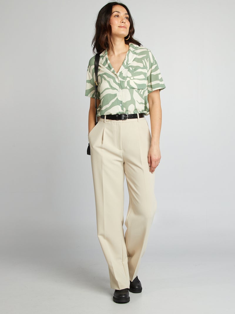 Camicia in tessuto effetto crêpe a maniche corte con motivo VERDE - Kiabi