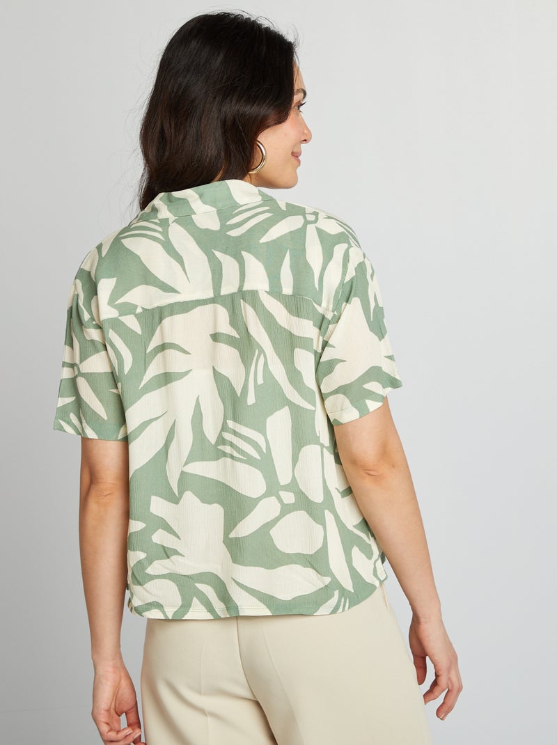 Camicia in tessuto effetto crêpe a maniche corte con motivo VERDE - Kiabi