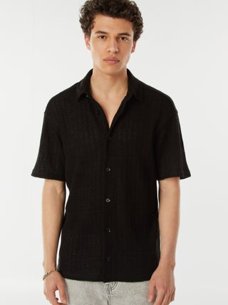 Camicia in tessuto traforato a maniche corte