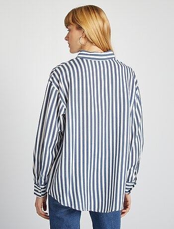 Camicia lunga con tasca sul petto con 20% di lino