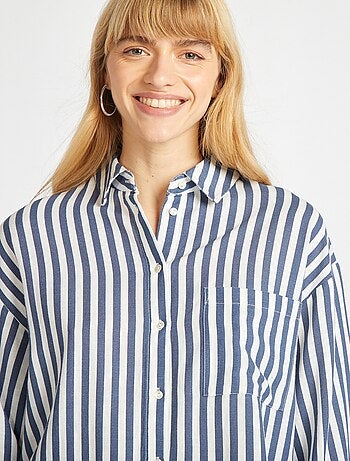 Camicia lunga con tasca sul petto con 20% di lino