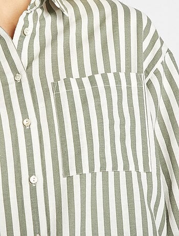 Camicia lunga con tasca sul petto con 20% di lino