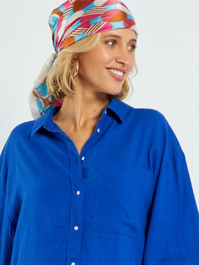 Camicia da donna lunga in lino celeste