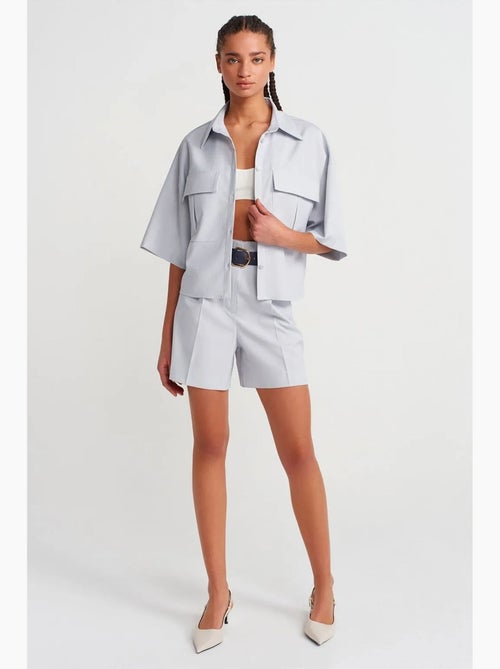 Camicia overshirt in crepe cropped oversize dilvin - Kiabi Camicia overshirt in crepe cropped oversize dilvin - Kiabi