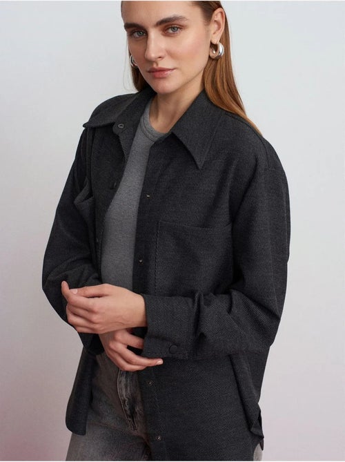 Camicia overshirt in maglia oversize a maniche lunghe dilvin - Kiabi Camicia overshirt in maglia oversize a maniche lunghe dilvin - Kiabi