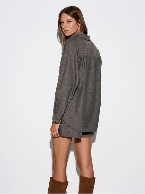 Camicia oversize a maniche lunghe con micro motivo dilvin - Kiabi Camicia oversize a maniche lunghe con micro motivo dilvin - Kiabi