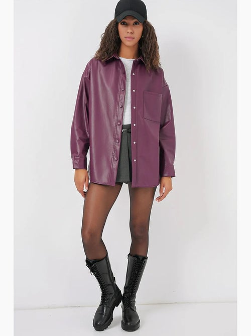 Camicia oversize a maniche lunghe in similpelle con bottoni e tasca bdart - Kiabi Camicia oversize a maniche lunghe in similpelle con bottoni e tasca bdart - Kiabi