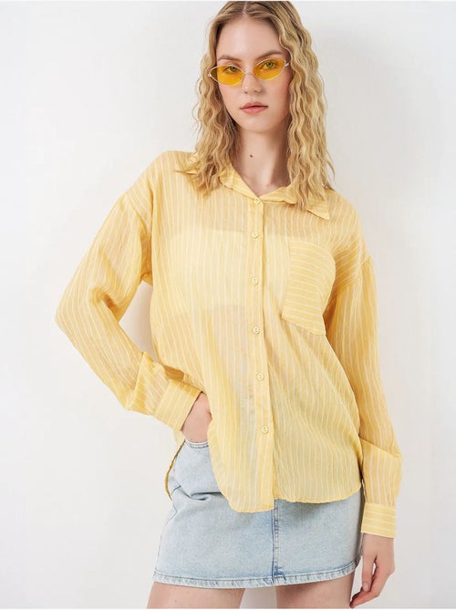 Camicia oversize a righe con abbottonatura frontale bdart - Kiabi Camicia oversize a righe con abbottonatura frontale bdart - Kiabi