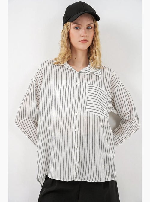 Camicia oversize a righe con abbottonatura frontale bdart - Kiabi Camicia oversize a righe con abbottonatura frontale bdart - Kiabi
