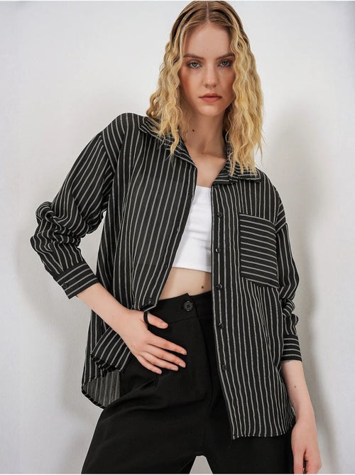 Camicia oversize a righe con abbottonatura frontale bdart - Kiabi Camicia oversize a righe con abbottonatura frontale bdart - Kiabi