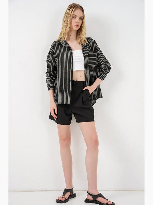 Camicia oversize a righe con abbottonatura frontale bdart - Kiabi Camicia oversize a righe con abbottonatura frontale bdart - Kiabi