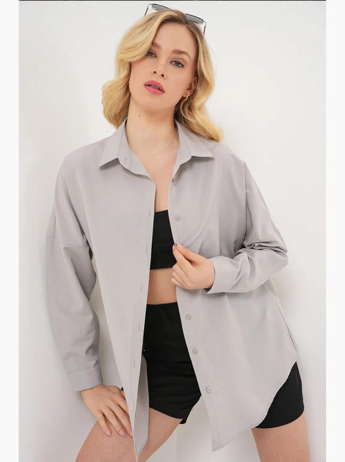 Camicia oversize in popeline con motivo e bottoni bdart - Kiabi Camicia oversize in popeline con motivo e bottoni bdart - Kiabi
