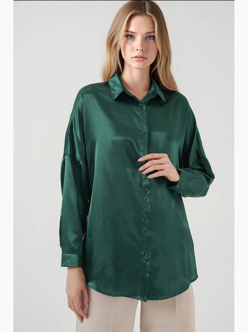 Camicia oversize in raso con bottoni sul davanti bdart - Kiabi Camicia oversize in raso con bottoni sul davanti bdart - Kiabi