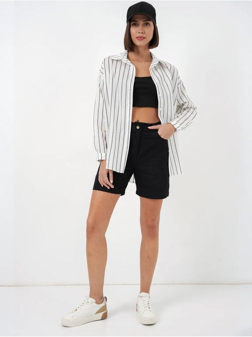 Camicia oversize testurizzata a righe con chiusura a bottoni bdart - Kiabi Camicia oversize testurizzata a righe con chiusura a bottoni bdart - Kiabi