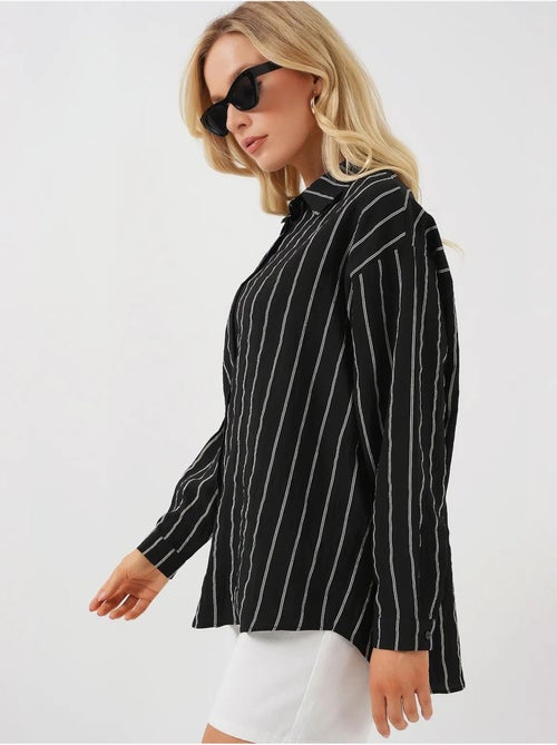 Camicia oversize testurizzata a righe con chiusura a bottoni bdart - Kiabi Camicia oversize testurizzata a righe con chiusura a bottoni bdart - Kiabi