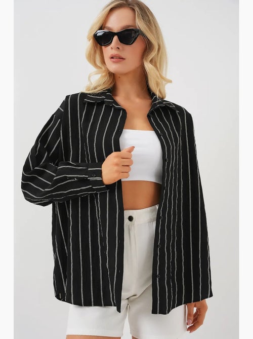 Camicia oversize testurizzata a righe con chiusura a bottoni bdart - Kiabi Camicia oversize testurizzata a righe con chiusura a bottoni bdart - Kiabi