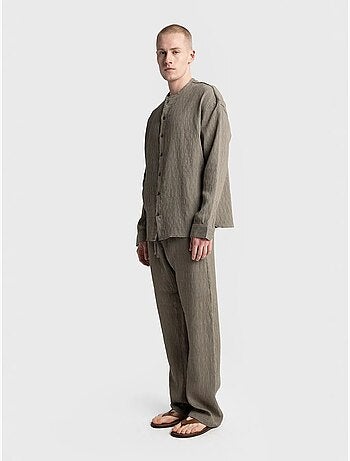Camicia testurizzata a maniche lunghe con girocollo giesto