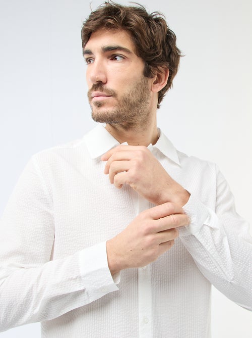 Camicia tinta unita in tessuto goffrato - Kiabi