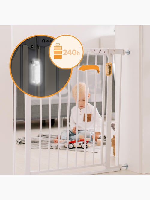 Cancelletto di sicurezza per bambini LIONELO Truus Slim LED - 75-105 cm - Montaggio a pressione - Kiabi Cancelletto di sicurezza per bambini LIONELO Truus Slim LED - 75-105 cm - Montaggio a pressione - Kiabi