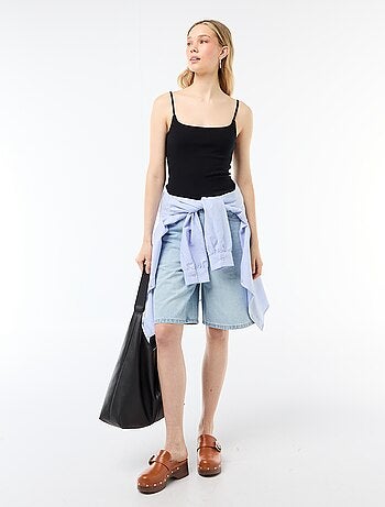 Canotta a costine con spalline sottili