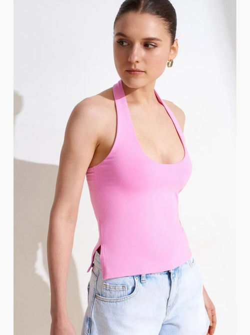 Canotta aderente halter con cut-out dilvin - Kiabi Canotta aderente halter con cut-out dilvin - Kiabi